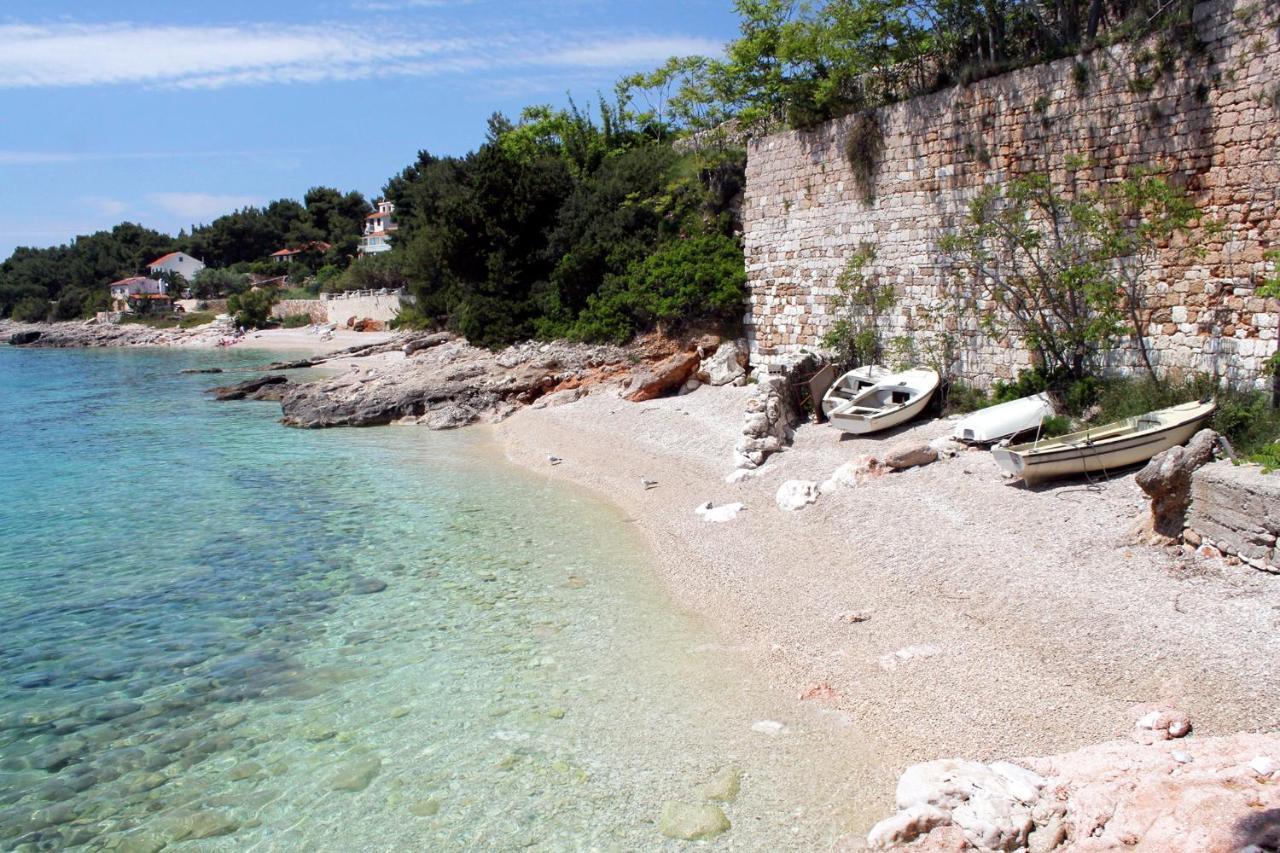 Apartments With A Parking Space Zavala, Hvar - 8912 Exterior foto